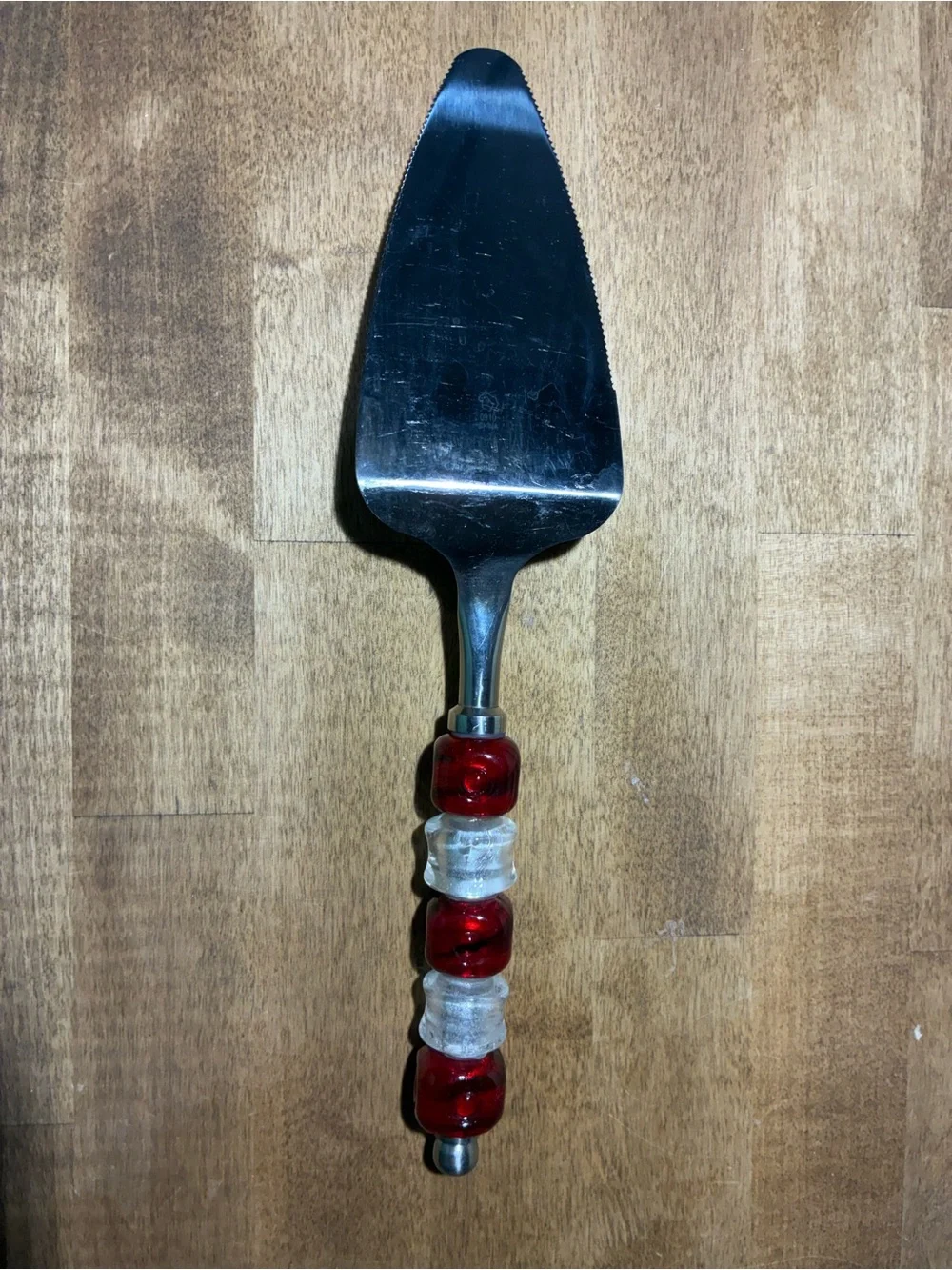 Retired Pampered Chef 2-Piece Glass Beaded Serving Set Red & Silver